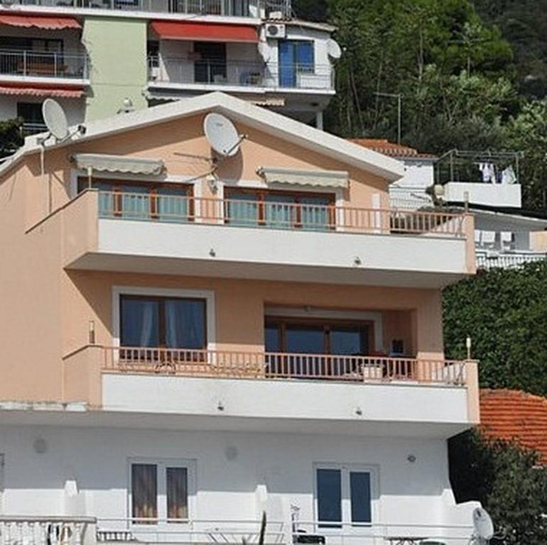 Riva Apartments Živogošće Buitenkant foto